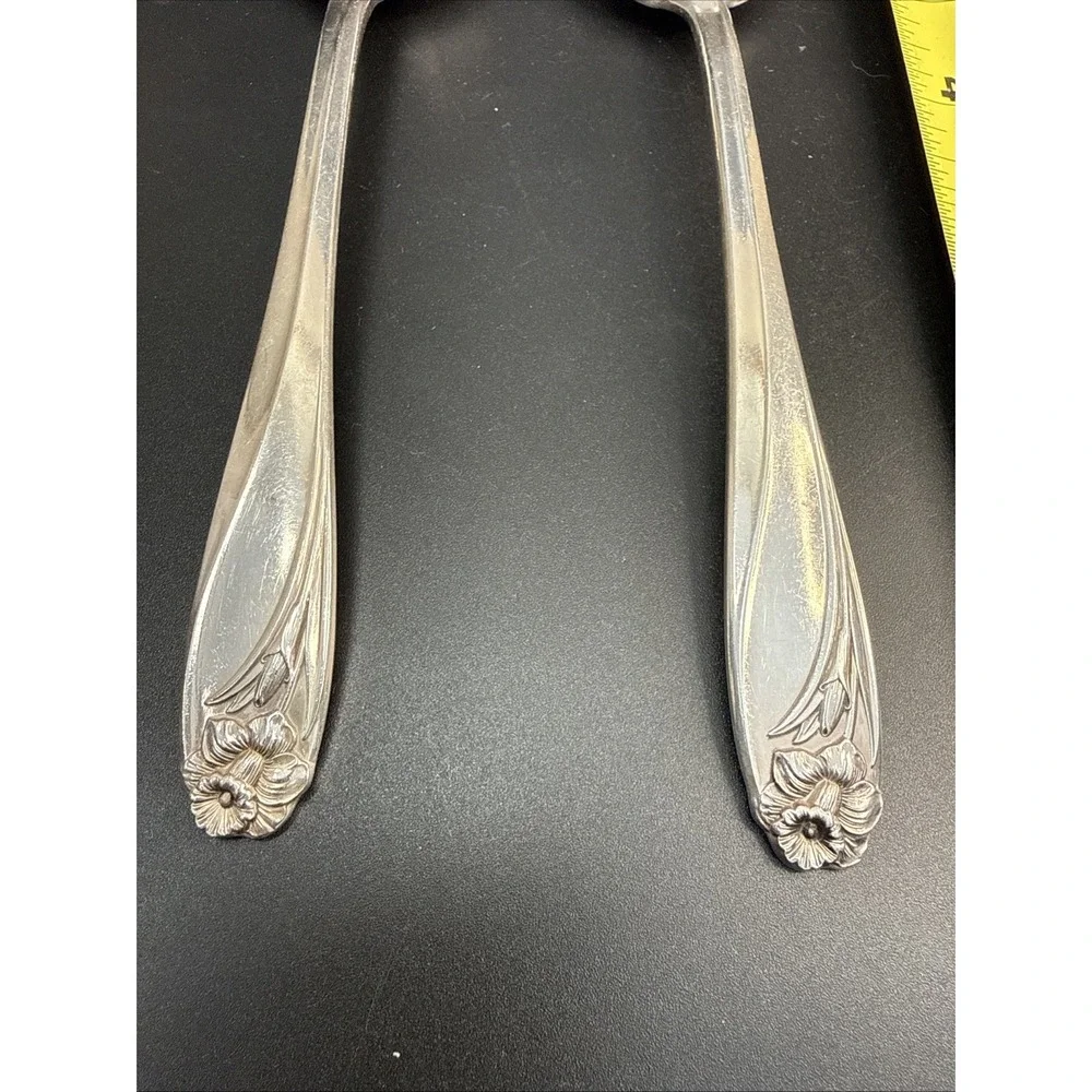 1847 Rogers Bros Silverware IS Daffodil Pattern 8.5
